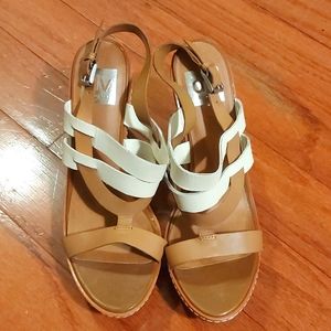 Dolce Vita Sandals Size 8.5